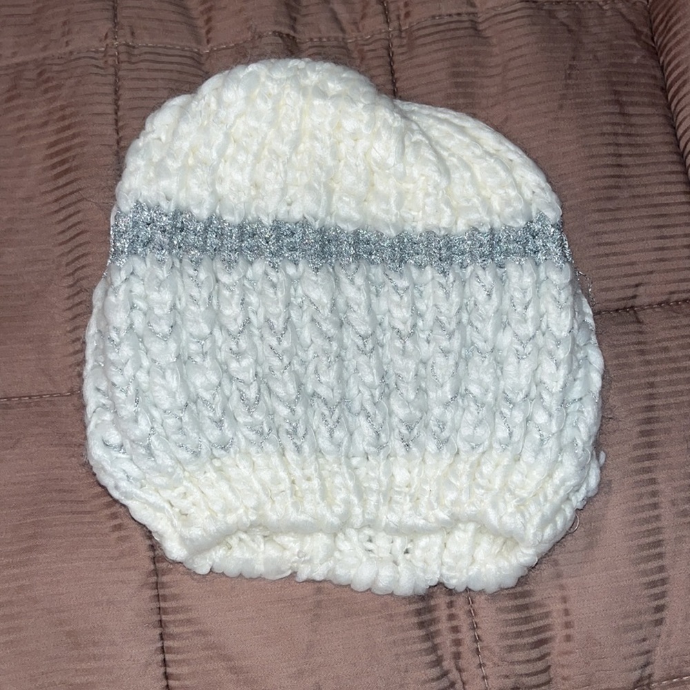NWT hat and scarf - Picture 2 of 3
